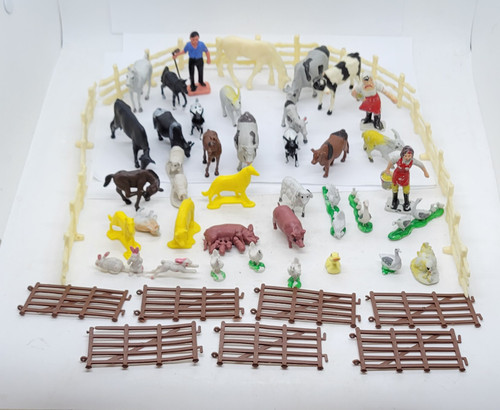 Vintage lot of 52 plastic farm animals, people and fences at multiple scales. The sets contains various animals in different sizes and positions to recreate life on a farm. The sets offer fences and corrals with farmers to set your scenes.