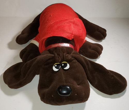 TONKA Vintage 1985 Pound Puppies - 18-inch hound with collar and outfit, plush brown dog toy with big eyes, floppy ears, wearing a red shirt and collar.