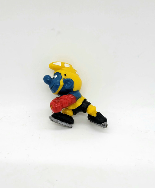 Vintage 1978 PEYO 2.0032  Hockey Smurf (Gold Helmet) PVC Figure