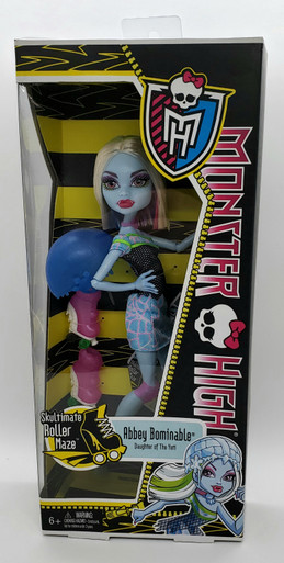 Monster High Skultimate Roller Maze Abbey Bominable Doll