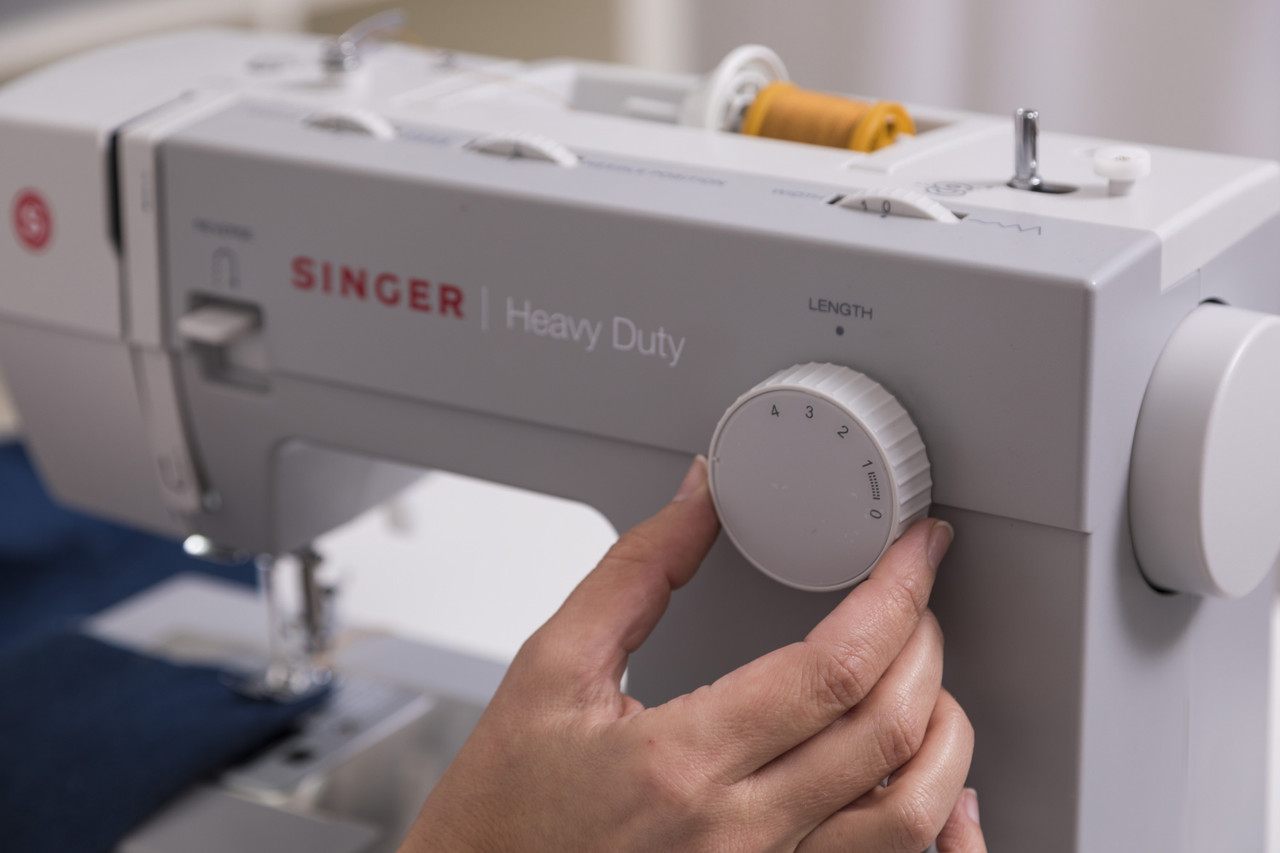 Singer Heavy Duty 4411 Sewing Machine-Gray 4411.CL - GettyCrafts