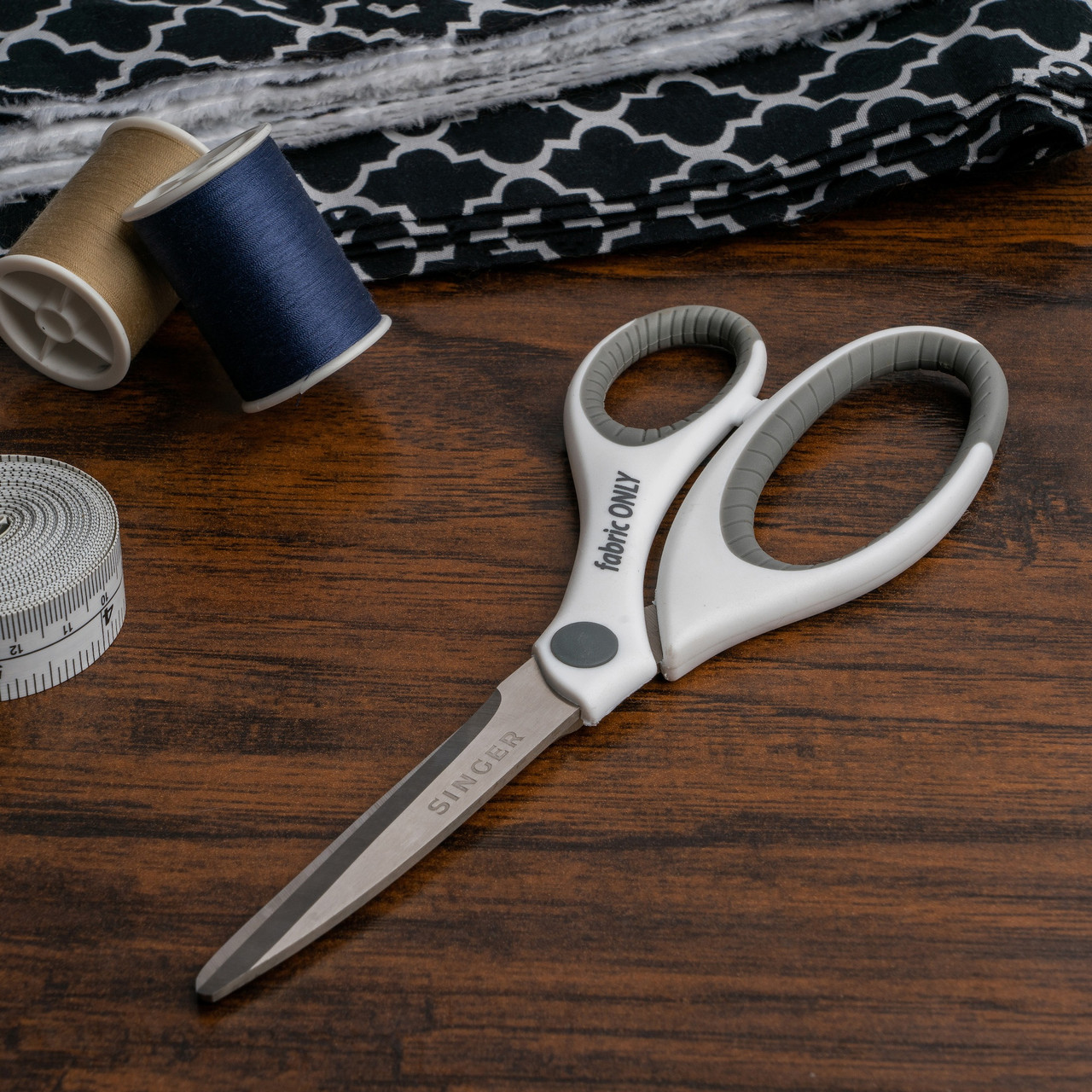 Singer Comfort Grip Sewing Scissors 6.5