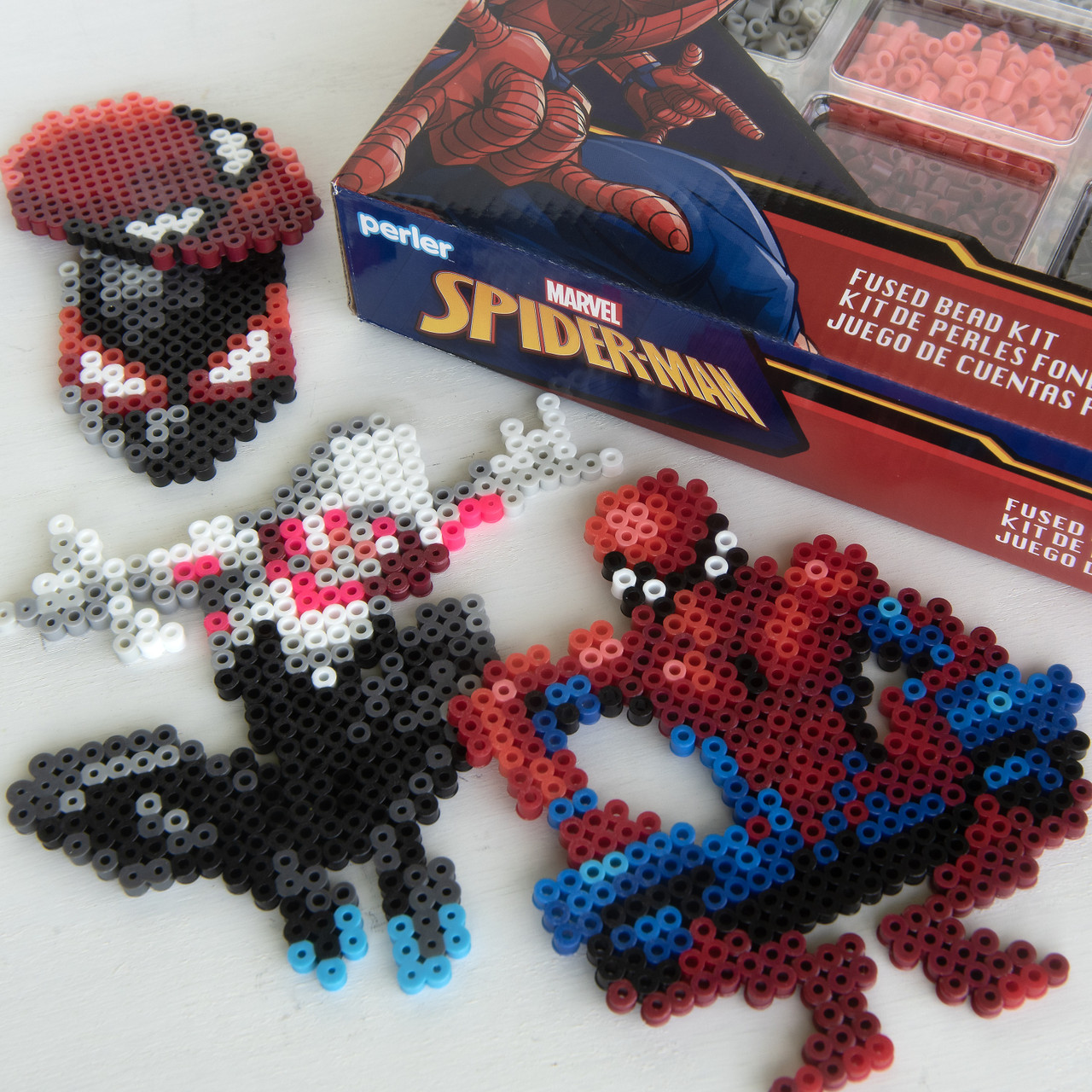 Avengers Deluxe Perler Beads Activity kit