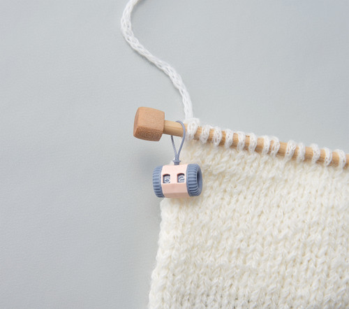 Clover Universal Knitting Counter-BLUE - 5A0035B8-1H6NK Clover Universal Knitting Counter-BLUE - 5A0035B8-1H6NK