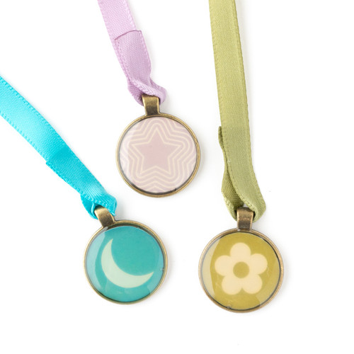 2 Pack - We R Thermal Cinch Bookmarks 6/Pkg-Charms - 60000874