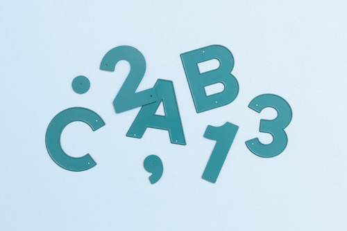 We R Memory Keepers Large Alphabet Dies-San Serif 2" - 60000591