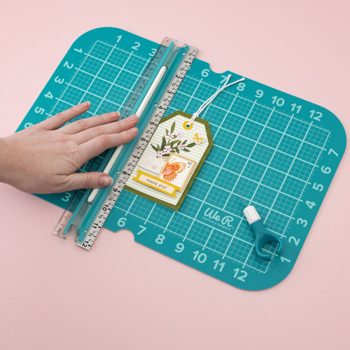 We R Comfort Craft Easy Read Cutting Mat-8"X13" - 60000576 We R Comfort Craft Easy Read Cutting Mat-8"X13" - 60000576