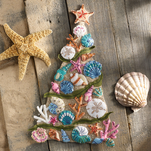 Bucilla Felt Wall Hanging Applique Kit-Coastal Christmas - 89500E