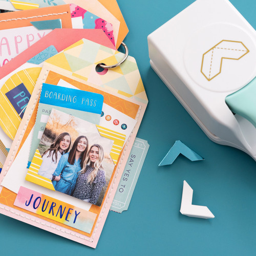 We R Embossing Punch-1" Photo Corners - WR663157