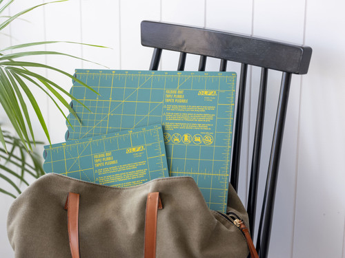 OLFA Folding Cutting Mat 12"X17"- - 1119735 OLFA Folding Cutting Mat 12"X17"- - 1119735