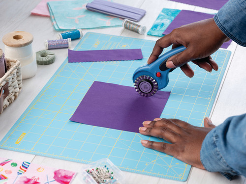 OLFA Decorative Rotary Blade 45mm-Pinking - PIB45-1