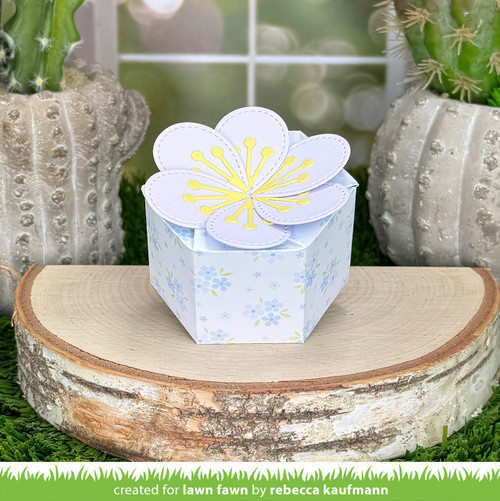 Lawn Cuts Custom Craft Die-Flower Treat Box - 5A003KFV-1HFW6