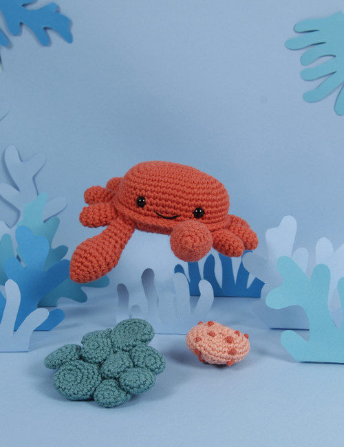 DMC Amigurumi Kit-Crab & Corals - 5A0039KL-1H8SP