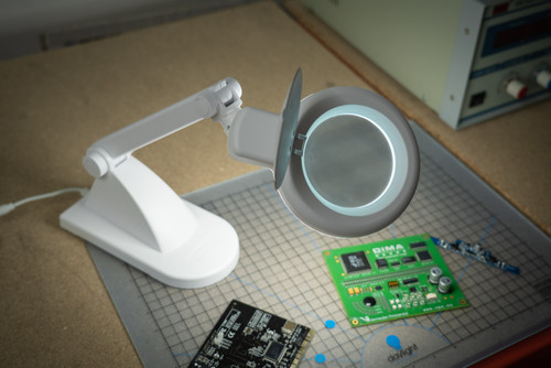 Daylight LED Magnifying Table Lamp-White - UN1050 Daylight LED Magnifying Table Lamp-White - UN1050