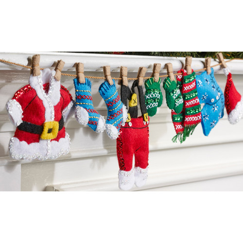 Bucilla Felt Garland Applique Kit-Santa's Laundry 86683