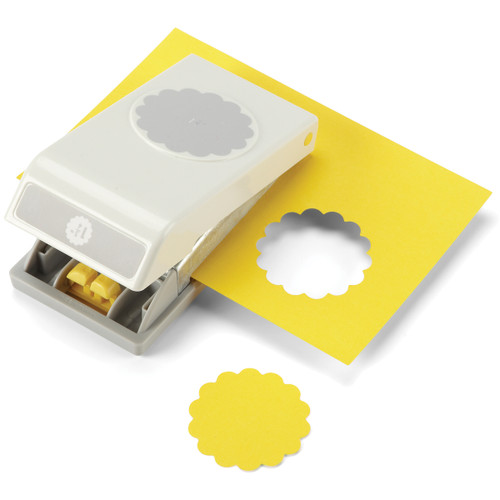 EK Large Punch-Scallop Circle, 1.75" - E5431009