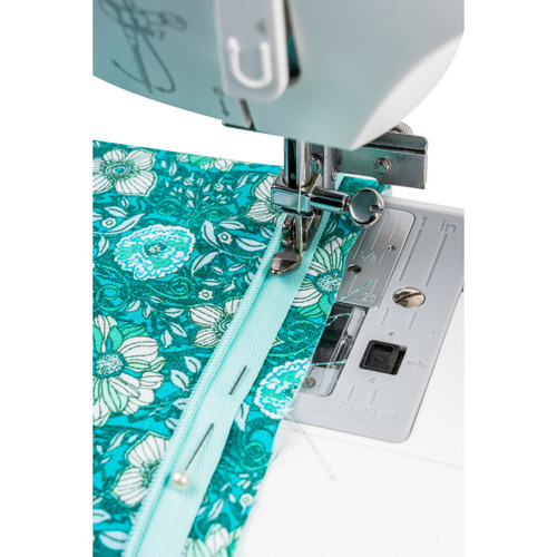 Singer Vertical Needle Zipper Foot- - 2123 Singer Vertical Needle Zipper Foot- - 2123