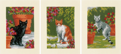 Vervaco Counted Cross Stitch Greeting Card Kit 4.2"X6" 3/Pk-Cats Between Flowers (14 Count) V0188672