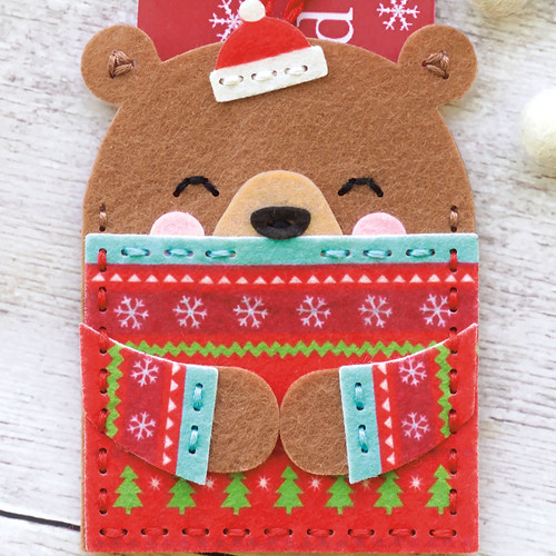 Dimensions Felt Applique Kit 2.75"X4" 3/Pkg-Christmas Hugs Gift Card Holder -72-08291