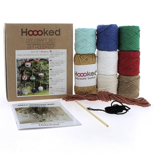 Hoooked Amigurumi DIY Kit W/Eco Barbante Yarn-Christmas Baubles PAK344 - 8720629395586