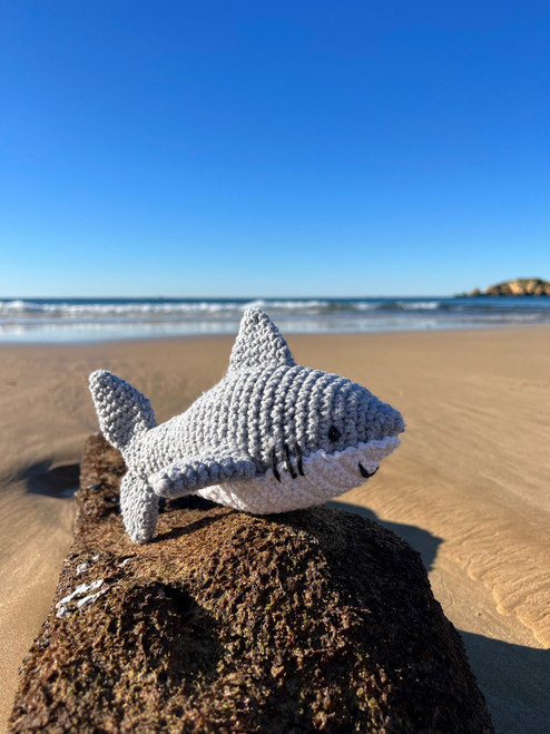 Hoooked Amigurumi DIY Kit W/Eco Barbante Yarn-Shark Maverick - PAK342