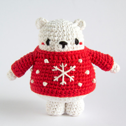 Hoooked Amigurumi DIY Kit W/Eco Barbante Yarn-Winter Bear Yule - PAK346 Hoooked Amigurumi DIY Kit W/Eco Barbante Yarn-Winter Bear Yule - PAK346
