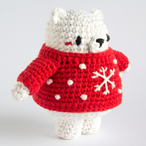 Hoooked Amigurumi DIY Kit W/Eco Barbante Yarn-Winter Bear Yule PAK346