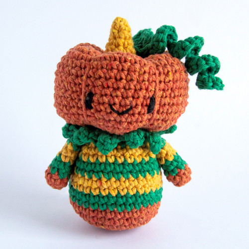 Hoooked Amigurumi DIY Kit W/Eco Barbante Yarn-Pumpkin Boy PAK335 - 8720629395371