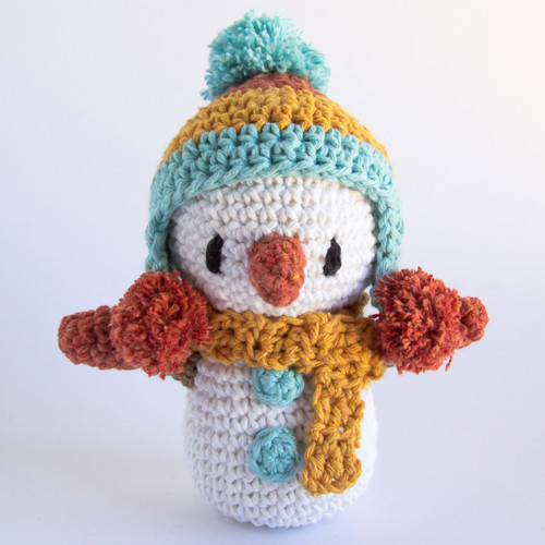 Hoooked Amigurumi DIY Kit W/Eco Barbante Yarn-Winter Snowman Jingle PAK345