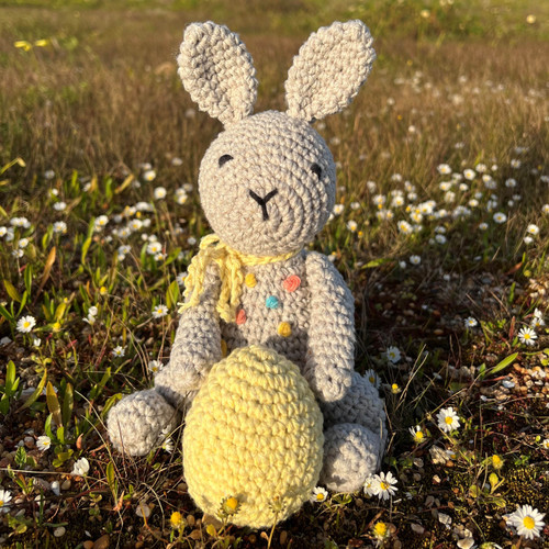 Hoooked Amigurumi DIY Kit W/Eco Barbante Yarn-Rabbit Choco Pop - PAK338