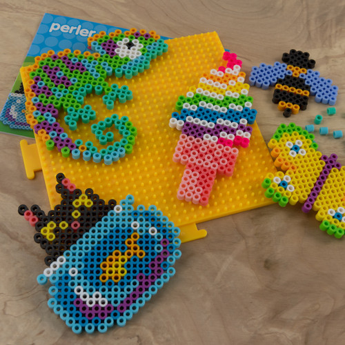 Perler Deluxe Fused Bead Tray 4,000/Pkg-With Pegboard - 8017571