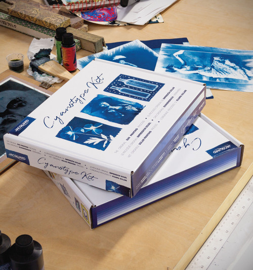 Jacquard Cyanotype Kit-Sun Printing Process - 5A00240K-1G79L Jacquard Cyanotype Kit-Sun Printing Process - 5A00240K-1G79L