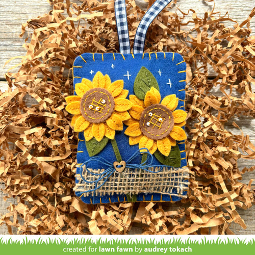 Lawn Cuts Custom Craft Die-Sunny Sunflower - 5A002CLY-1GG2T