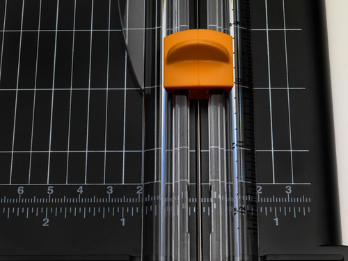 Fiskars SureCut Paper Trimmer-12" - 5454 Fiskars SureCut Paper Trimmer-12" - 5454