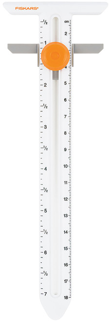 Fiskars Sewing Measuring Gauge 6"-1/8" Increments - 13205001