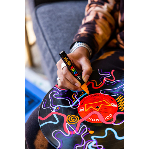 POSCA 5M Medium Bullet Tip 2.5mm Paint Marker-Powder Pink - PC-5M-1H2S5 POSCA 5M Medium Bullet Tip 2.5mm Paint Marker-Powder Pink - PC-5M-1H2S5
