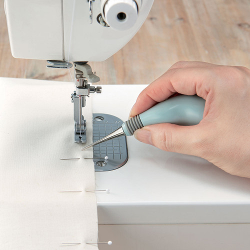 Clover Grip Fit Tapered Tailor's Awl-Includes Spatula Cap - 5A0032TL-1H4JQ Clover Grip Fit Tapered Tailor's Awl-Includes Spatula Cap - 5A0032TL-1H4JQ