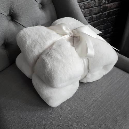 Snow White "BUNNY" Small Kids Blanket. (30"x40")