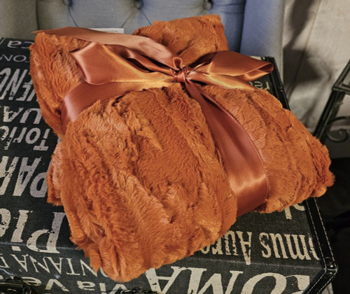 A Pumpkin Spice BELLA small Blanket. (30"x40)
