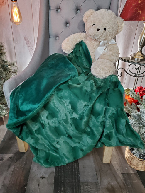 Green like Clovers BELLA Small Kids Blanket. (30"x40")