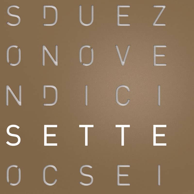 QLOCKTWO Hazelnut