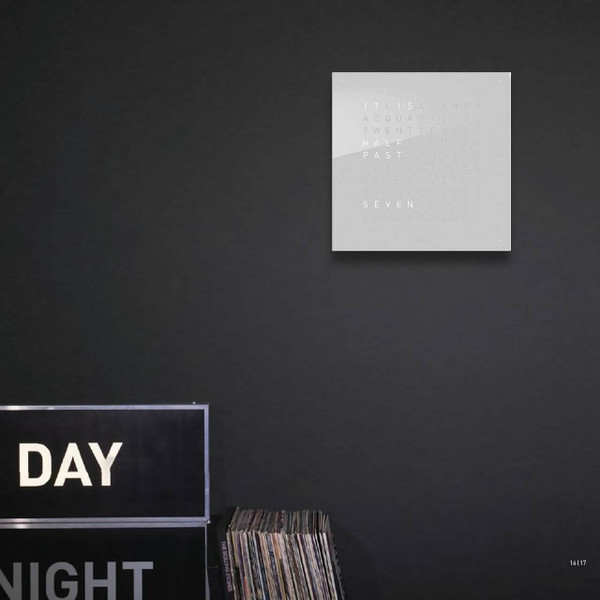 QLOCKTWO CLASSIC + Vanilla Sugar Acrylic Glass