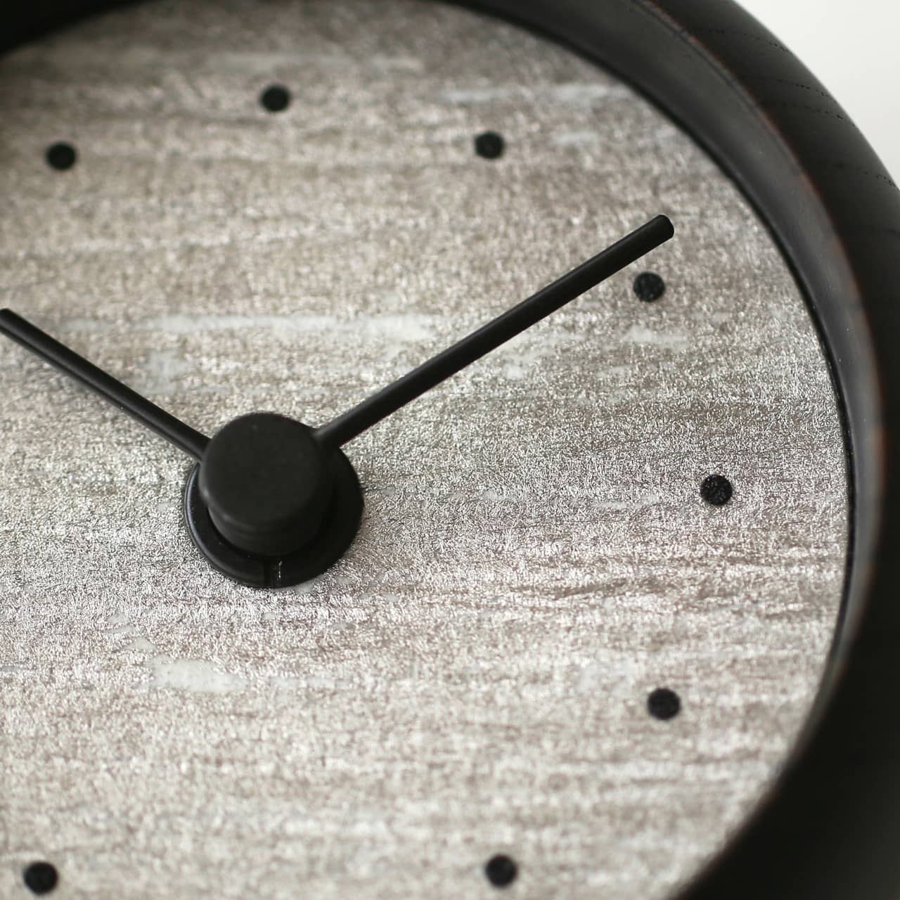 C-Brain Hanamokko Suri Platinum Foil Table Clock | US Retailer