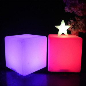 Glow cube ottamon 40cms