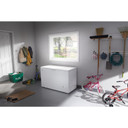 Whirlpool® Congélateur horizontal avec tablette - 16 pi cu WZC5216LW Whirlpool® Congélateur horizontal avec tablette - 16 pi cu WZC5216LW