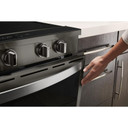 Whirlpool® Cuisinière électrique coulissante intelligente avec technologie Frozen BakeTM - 6.4 pi cu YWEE750H0HV