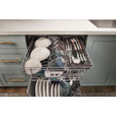 Whirlpool® Lave-vaisselle résistant aux traces de doigts à grande capacité avec 3e panier WDT970SAKZ