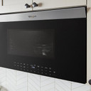 Whirlpool® Four à micro-ondes à hotte intégrée encastré au design affleurant avec friture à air YWMMF7330RZ