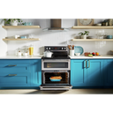 Cuisinière électrique à four double et convection véritable - 30 po - 6.7 pi cu Maytag® YMET8800FZ