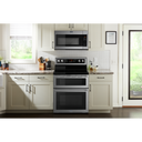 Cuisinière électrique à four double et convection véritable - 30 po - 6.7 pi cu Maytag® YMET8800FZ